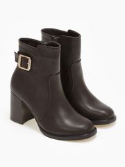 Μποτάκια με μεταλλική λεπτομέρεια - Καφέ