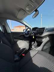 Peugeot 208 2017-thumb-6
