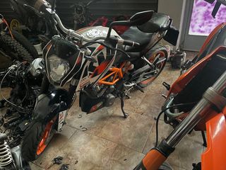 KTM 390 Duke 2016-thumb-3