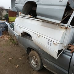 Nissan PickUp '05-thumb-6