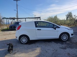 Ford Fiesta 2015-thumb-4