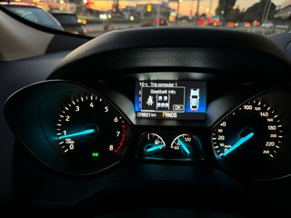 Ford Kuga 2017-thumb-11