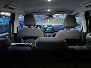 Ford Kuga 2017-thumb-21