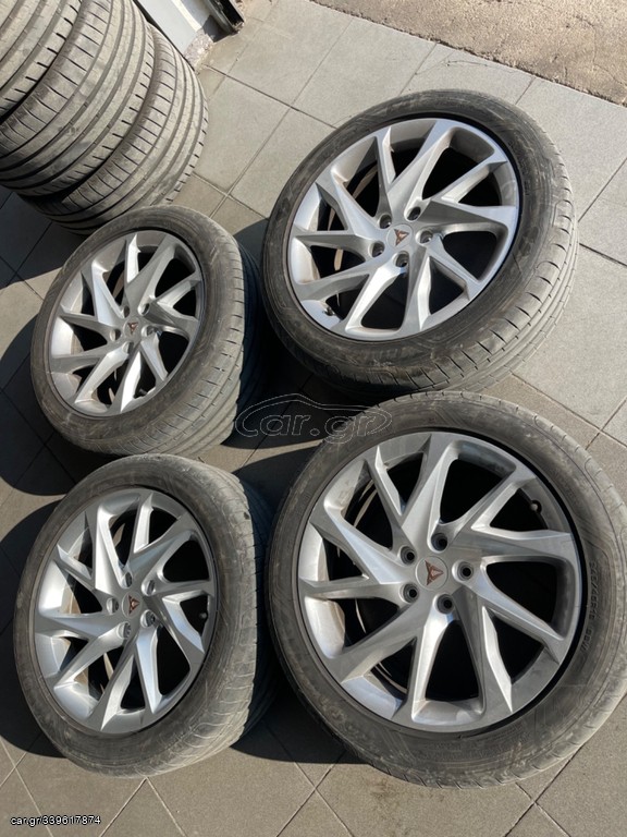 Seat cupra formentor 8x18 et 40 245/45/18 Goodyear
