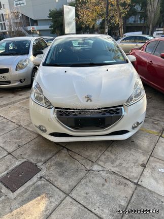 Peugeot 208 '12