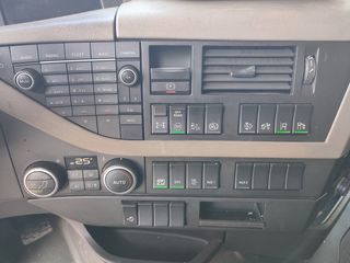 Volvo 2014 FH 13.460-thumb-29