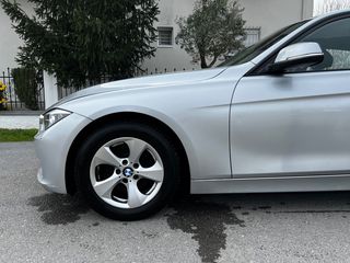 Bmw 320 2014 320i EfficientDynamics Edition-thumb-10