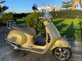 Piaggio Vespa GTS 300 '21