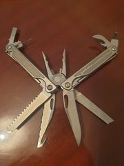 LEATHERMAN Charge-thumb-3