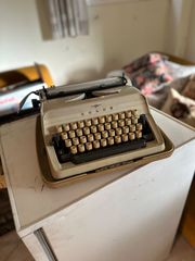 Γραφομηχανή Adler vintage-thumb-3