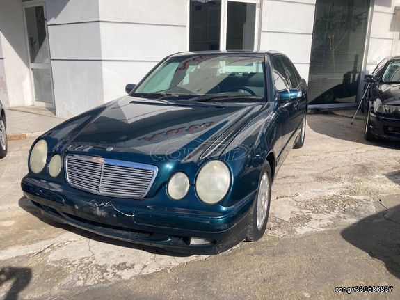 Mercedes-Benz E 200 2000 Compressor Classic