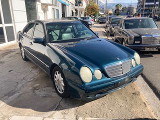 Mercedes-Benz E 200 2000 Compressor Classic-thumb-2