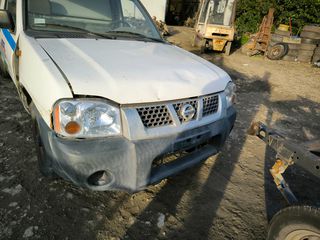 Nissan Navara 2006 2.4 petrol-thumb-2