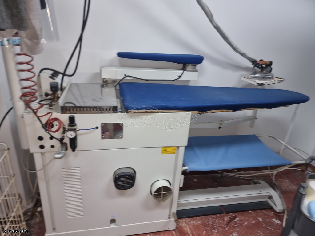 Σανίδα σιδερώματος αυτόνομη