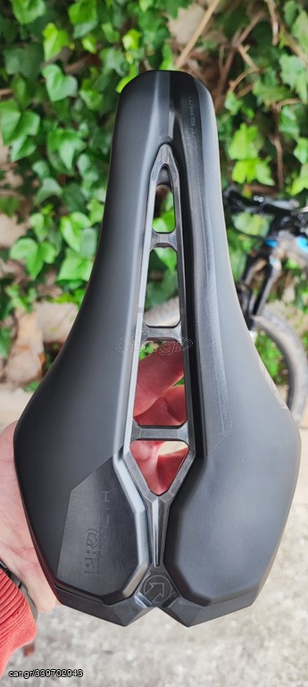 Σέλα PRO stealth team Carbon 