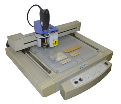 CNC Router Χαρακτικό Διαστάσεις 20Χ30cm με Περιστρεφόμενη και Παλμική χάραξη