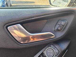 Ford Fiesta 2018 Titanium-thumb-28
