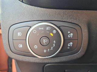 Ford Fiesta 2018 Titanium-thumb-33