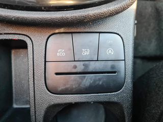 Ford Fiesta 2018 Titanium-thumb-34