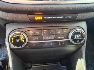 Ford Fiesta 2018 Titanium-thumb-35
