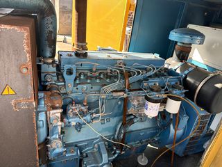 Γεννήτρια Perkins 2004 ZX440-thumb-7