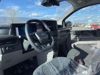 Ford Custom 2026-thumb-1