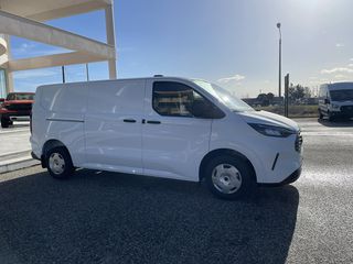 Ford Custom 2026-thumb-4