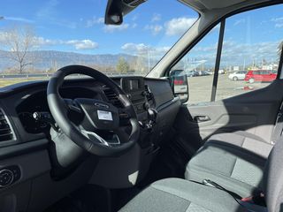 Ford Transit 2026-thumb-1