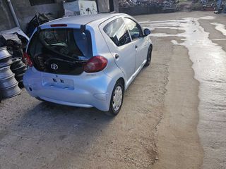 Toyota Aygo 2008-thumb-4