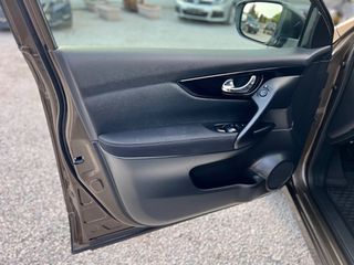 Nissan Qashqai 2015 1.2 DIG-T ACENTA-thumb-9
