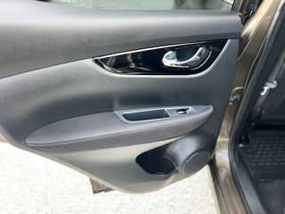 Nissan Qashqai 2015 1.2 DIG-T ACENTA-thumb-17
