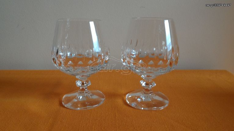 Ποτήρια κρυστάλλινα original Copita, wine/whisky/ sherry, crystal glass. Διαστάσεις: Ύψος 11 εκατοστά, διάμετρος στομίου 5,0 εκατοστά και βάσης 5,5 εκατοστά. Και τα δύο μαζί 15 ευρώ