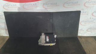 ΜΟΝΑΔΑ ΕΛΕΓΧΟΥ ΑΜΑΞΩΜΑΤΟΣ & ΑΣΦΑΛΕΙΟΘΗΚΗ TOYOTA YARIS 2017-2020 