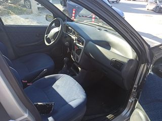 Fiat Albea 2003-thumb-4