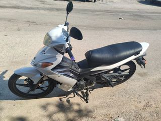 Yamaha CRYPTON-X135 2011-thumb-7