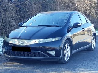 Honda Civic '08 1.3cc- 5D