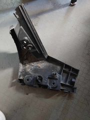 Renault Clio 01-05 Βάση προφυλακτήρα πίσω δεξια-thumb-1