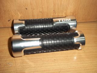 ΧΕΙΡΟΛΑΒΕΣ ΤΙΜΟΝΙΟΥ ΖΕΥΓΟΣ ΤΙΤΑΝΙΟΥ CNC YAMAHA TDM 850 900