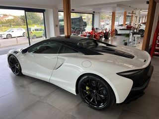McLaren Artura 2026 Hybrid Performance / Bi colore  /-thumb-15