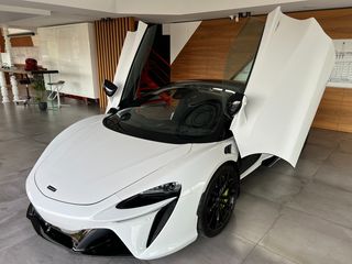 McLaren Artura 2026 Hybrid Performance / Bi colore  /-thumb-2