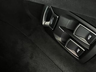 McLaren Artura 2026 Hybrid Performance / Bi colore  /-thumb-30