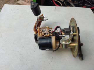 Αντλία βενζίνης TOYOTA COROLLA 98-02-thumb-1