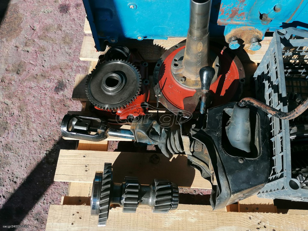 ΣΑΣΜΑΝ FORD 6610 ΓΙΑ ΑΝΤΑΛΛΑΚΤΙΚΑ