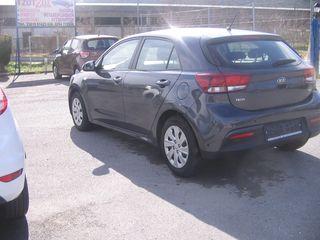Kia Rio 2017 1.4 CRDi 90 Spirit-thumb-3