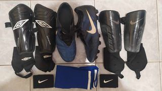 Παπούτσια ποδοσφαίρου Nike + επικαλαμίδες + κάλτσες