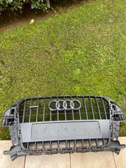 Γνήσια μασκα Audi Q3 Quattro 