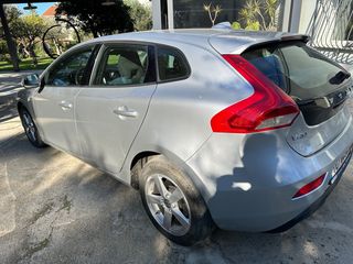 Volvo V40 2015-thumb-4