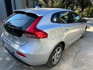 Volvo V40 2015-thumb-5