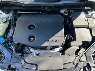 Volvo V40 2015-thumb-23