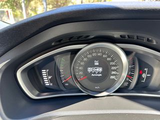 Volvo V40 2015-thumb-27